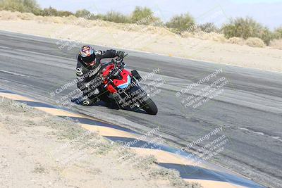 media/Dec-01-2025-Moto Forza (Mon) [[2daa91e15f]]/1-Advanced Group/Session 4 (Turn 10 Inside)/